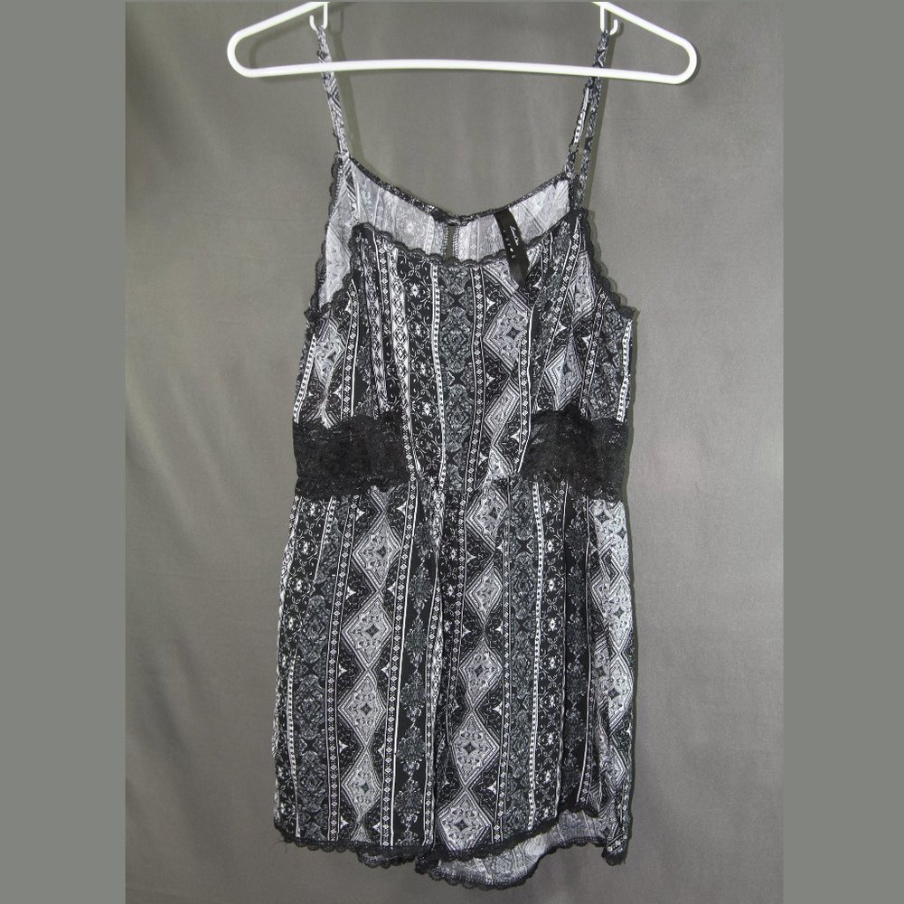 Romper Shorts, Black & White Sleeveless with Lace, Medium Junior, So Cute!